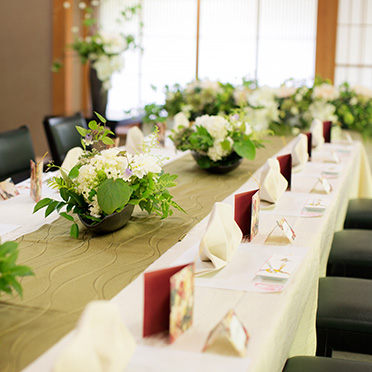 1階 葵の間 テーブル